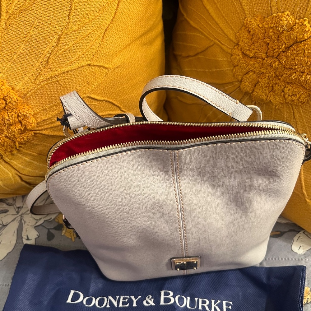 Dooney & Bourke crossbody Bag - Picture 3 of 14